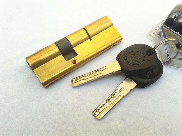 新密汽車開鎖電話（汽車開鎖電話）